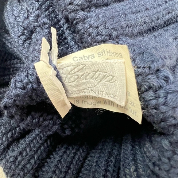 GIRLS CATYA 100% Lana Merino Wool  HAT Beanie WITH POM-POM, SIZE 6 NWOT - Picture 5 of 7